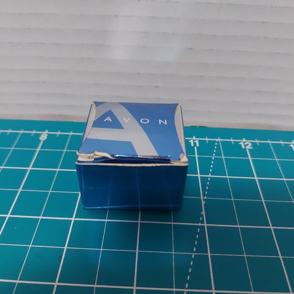 Vintage Avon Snowflake Earrings Rhinestones on Silver Tone LeverBack W/ Pinback - Picture 7 of 7